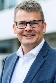 Dr. Matthias Berndt